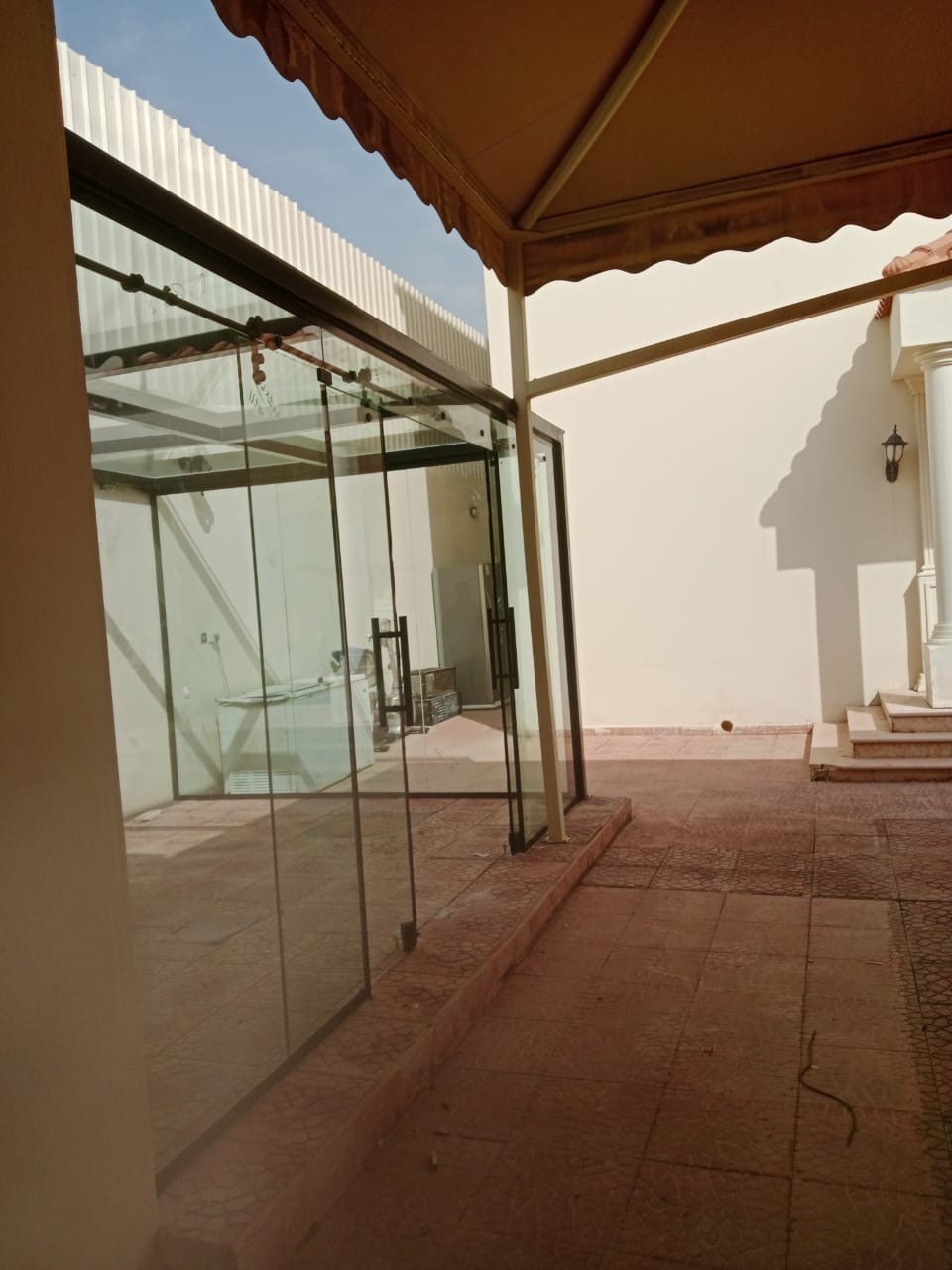 واجهات زجاجية للفلل بالرياض