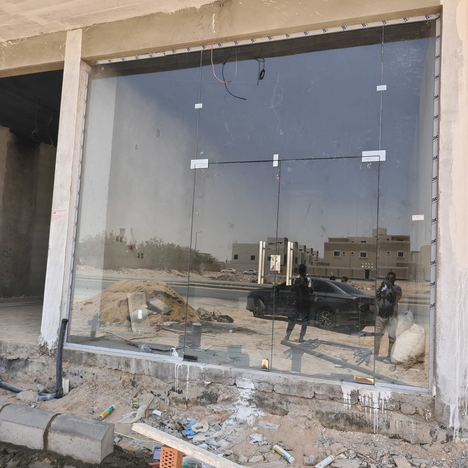 تركيب زجاج سيكوريت بالرياض